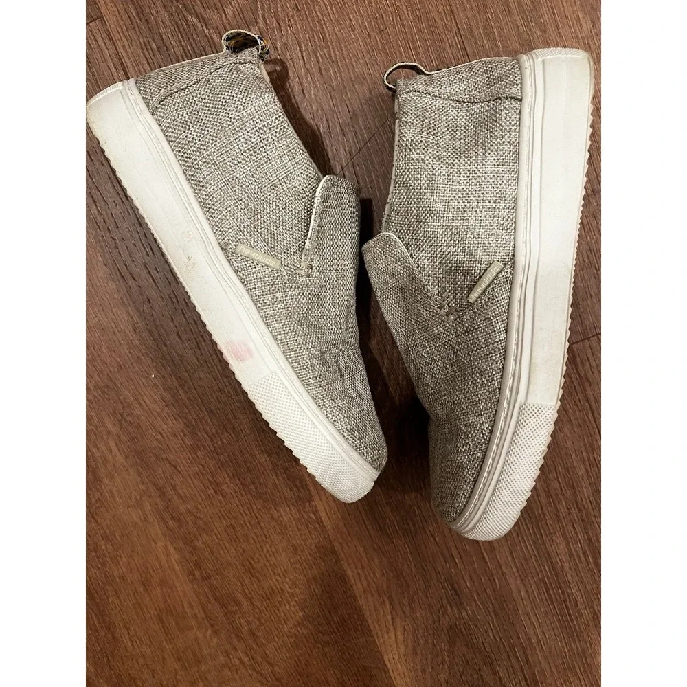 Hey Dude Peyton Linen Beige Slip In Sneaker Shoes Ladies size 6